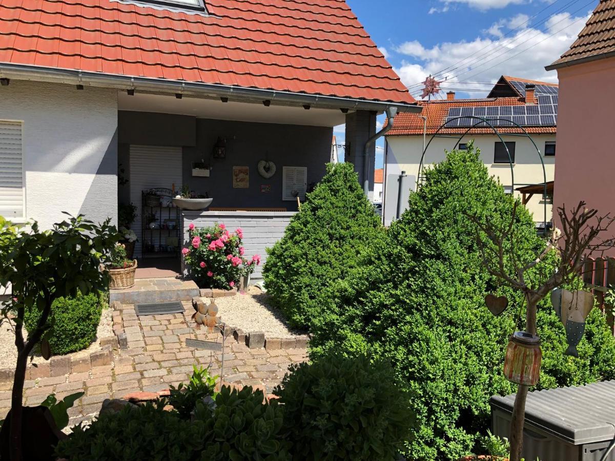 Ferien- und Monteurswohnung Heilbrunnen Woerth am Rhein Exterior foto